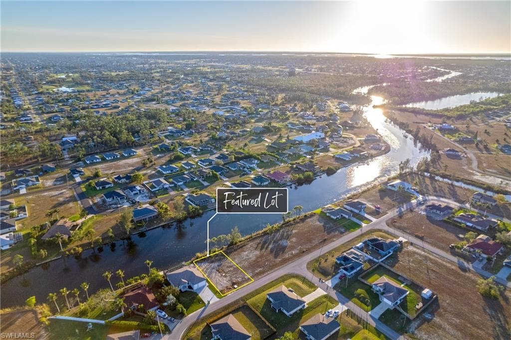 2408 NW 25th TER CAPE CORAL, FL 33993
