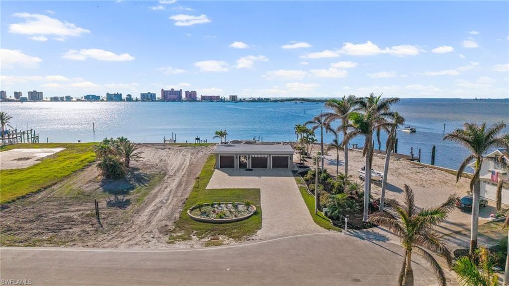 908 San Carlos DR FORT MYERS BEACH, FL 33931