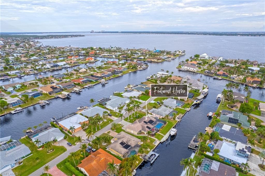 1938 SE 36th TER CAPE CORAL, FL 33904