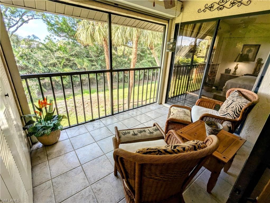 8514 Charter Club CIR 12 FORT MYERS, FL 33919