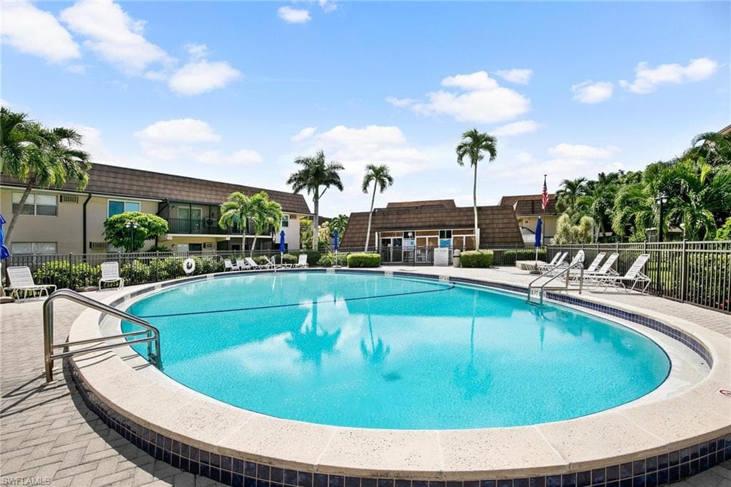 87 Collier BLVD N5 MARCO ISLAND, FL 34145