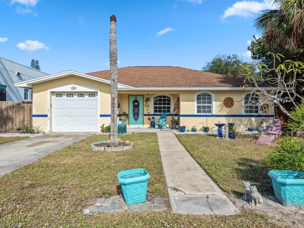 458 Quail DR MARCO ISLAND, FL 34145