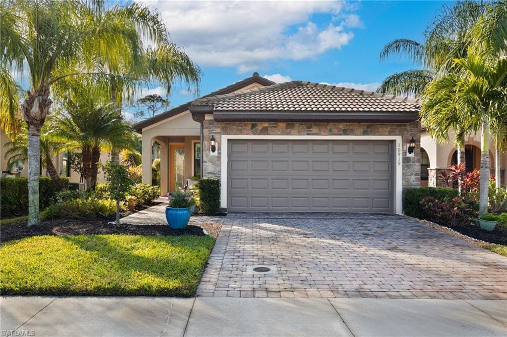 10919 Glenhurst ST FORT MYERS, FL 33913