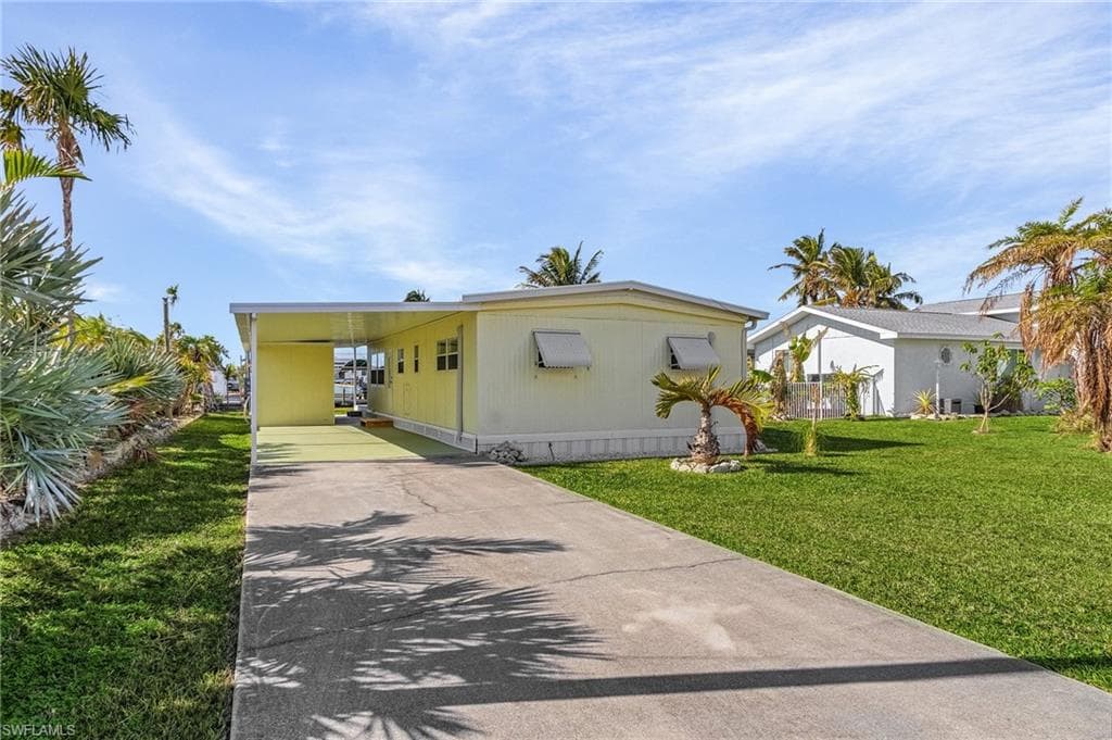 2717 N IBIS CT ST. JAMES CITY, FL 33956
