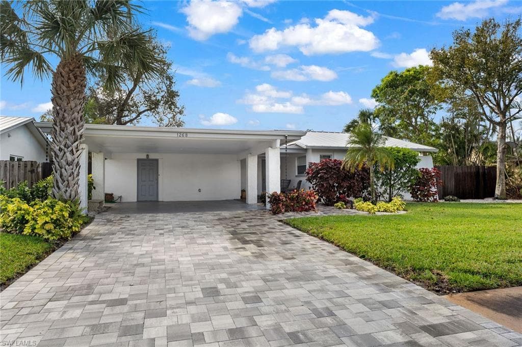 1268 Westlake BLVD NAPLES, FL 34103