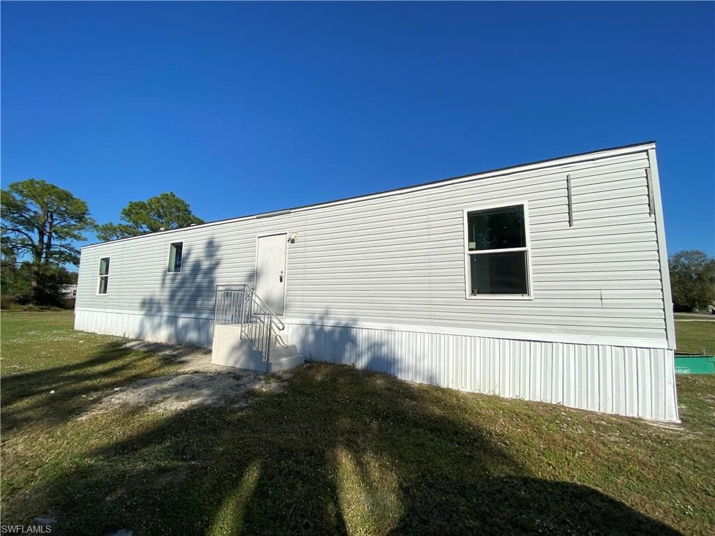 8086 Heck DR 4 NORTH FORT MYERS, FL 33917