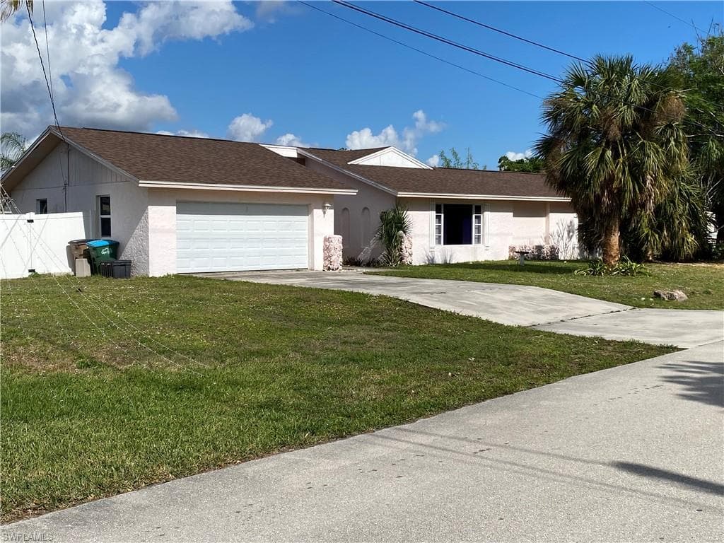 1819 SE 13TH TER CAPE CORAL, FL 33990