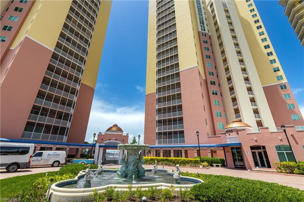 2745 1st ST 1305 FORT MYERS, FL 33916