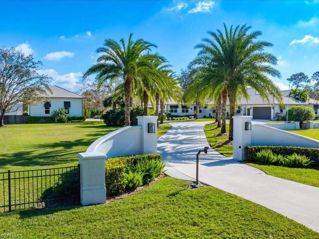 850 31st ST SW NAPLES, FL 34117