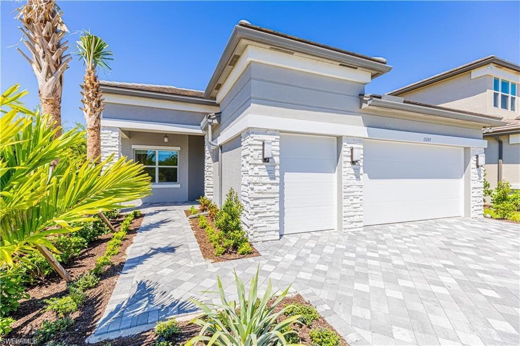 12164 Eucalyptus WAY NAPLES, FL 34120