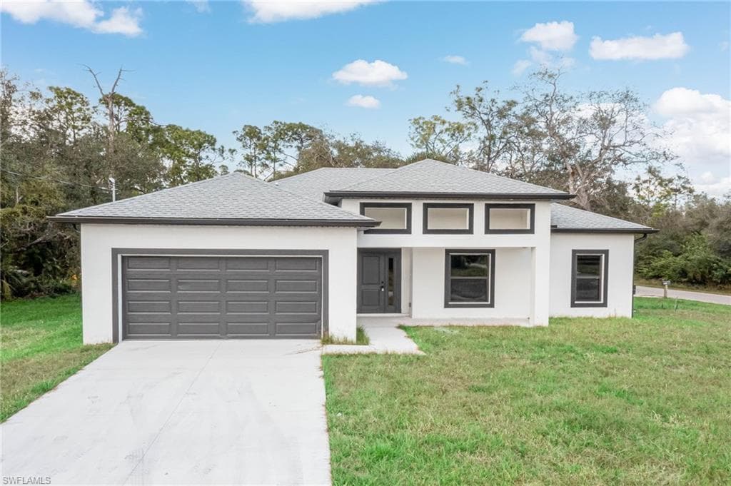 2507 18th ST LEHIGH ACRES, FL 33972