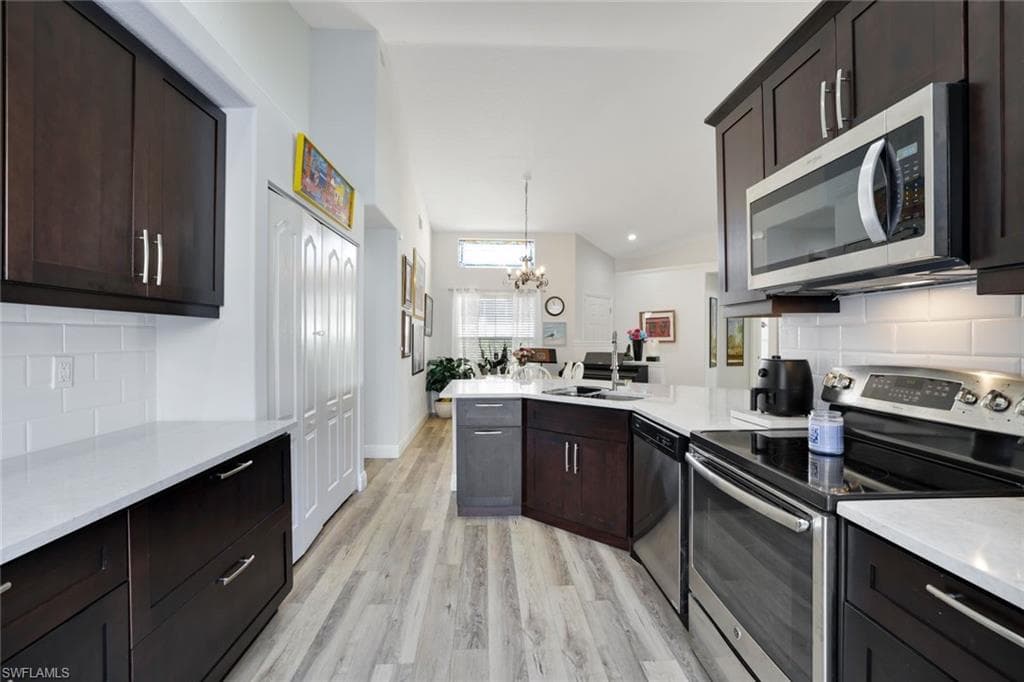 1176 Silverstrand DR NAPLES, FL 34110