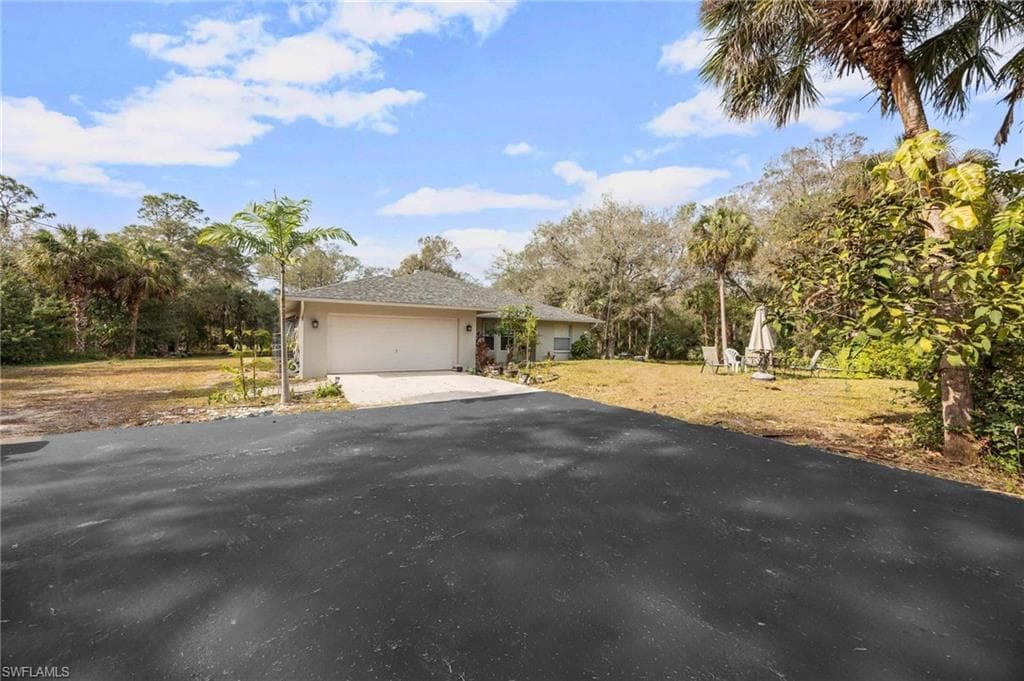 121 20th ST NE NAPLES, FL 34120