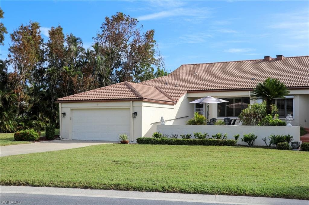 6114 Forest Villas CIR FORT MYERS, FL 33908