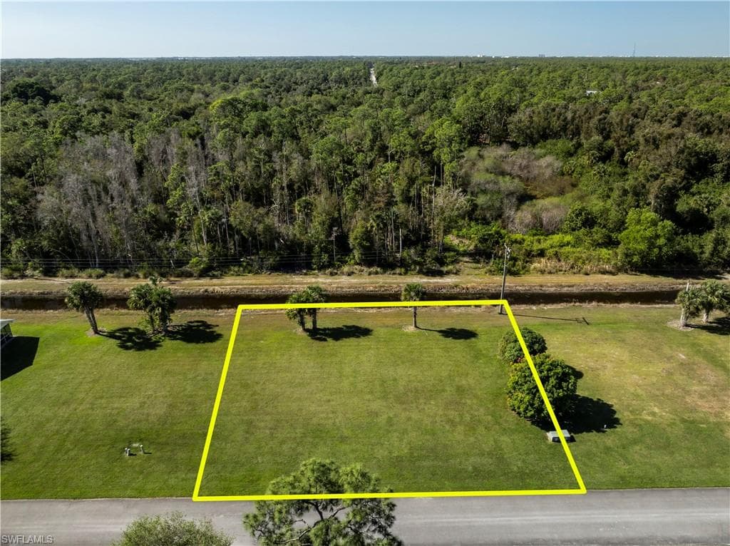 4001 SKYWAY DR LOT#20 NAPLES, FL 34112