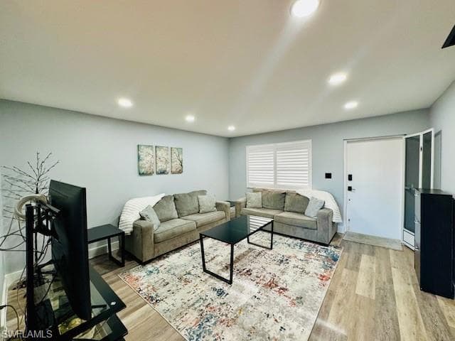 725 PALM VIEW DR D3 NAPLES, FL 34110
