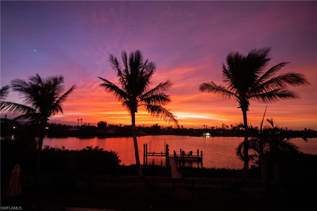 6195 Henderson RD SANIBEL, FL 33957