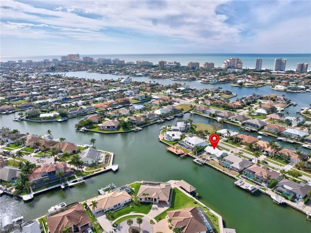61 Hickory CT MARCO ISLAND, FL 34145