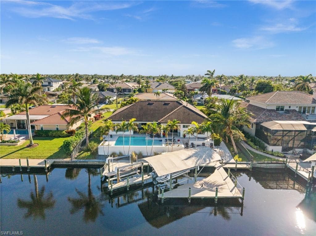 1009 Waterway DR FORT MYERS, FL 33919