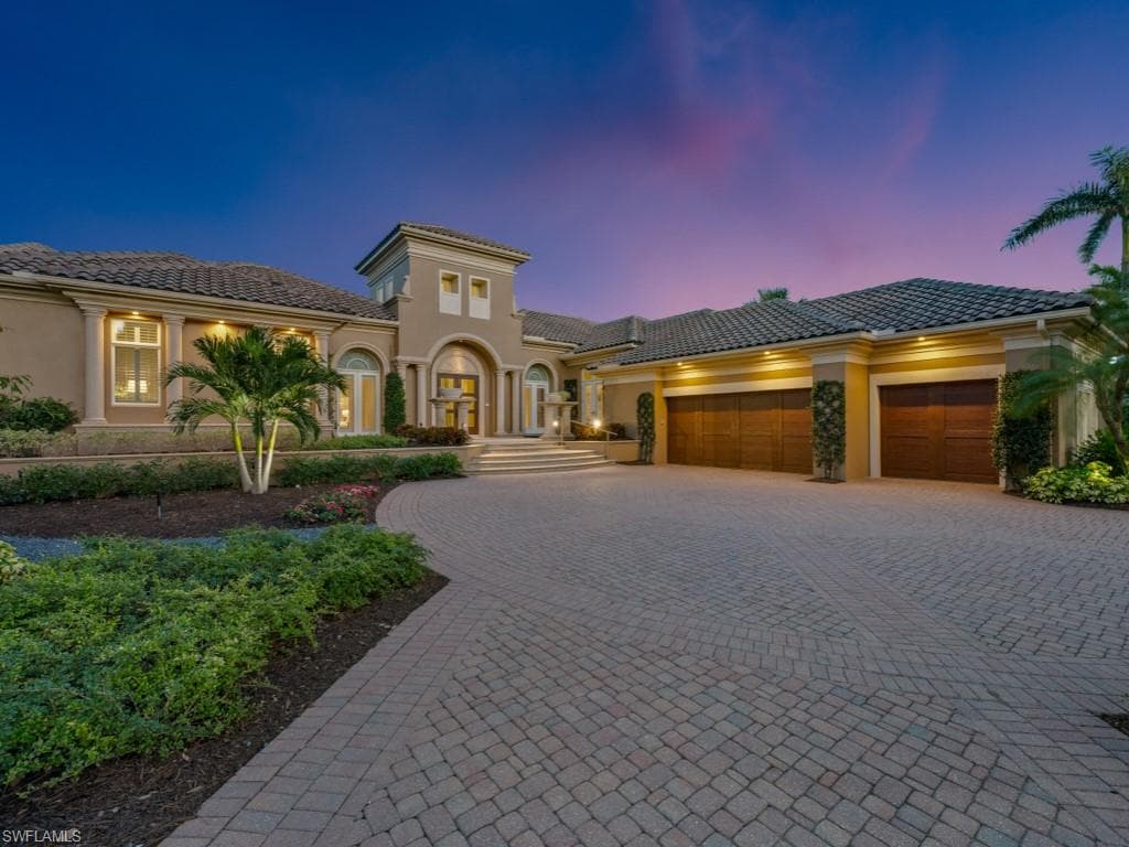 26211 Woodlyn DR BONITA SPRINGS, FL 34134
