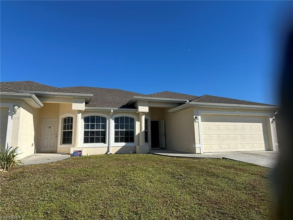 425 SE 23rd PL CAPE CORAL, FL 33990