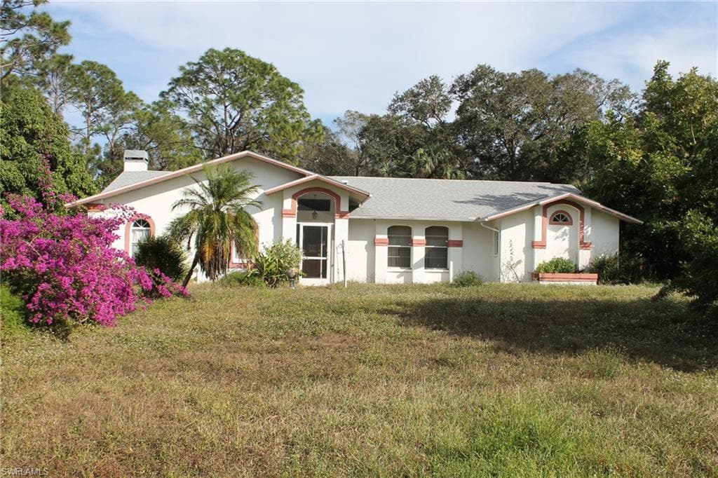 6 Columbus AVE LEHIGH ACRES, FL 33936