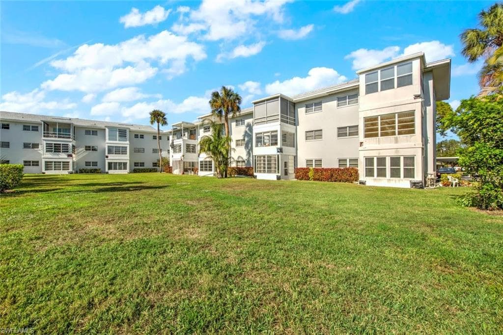 1418 Tropic TER NORTH FORT MYERS, FL 33903