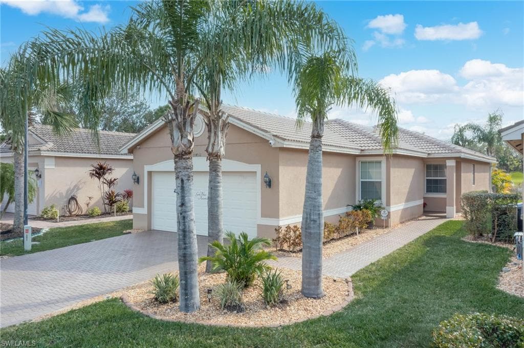 10498 Spruce Pine CT FORT MYERS, FL 33913