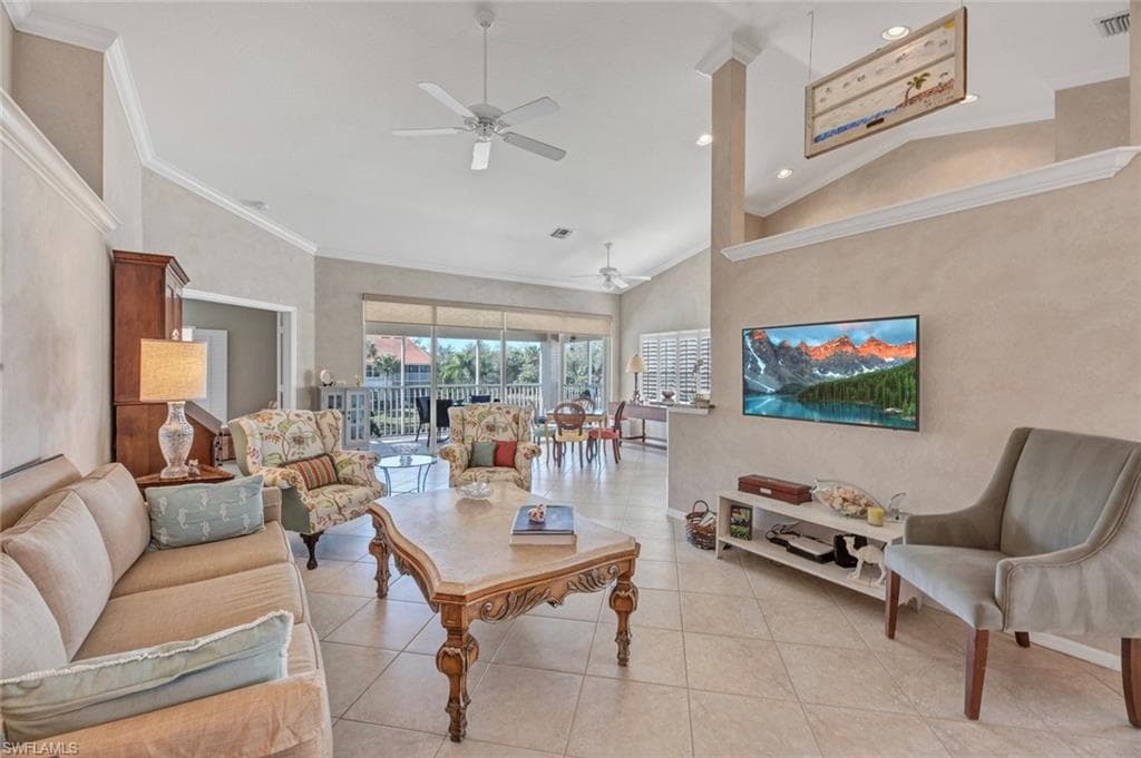 5260 Birmingham DR 202 NAPLES, FL 34110