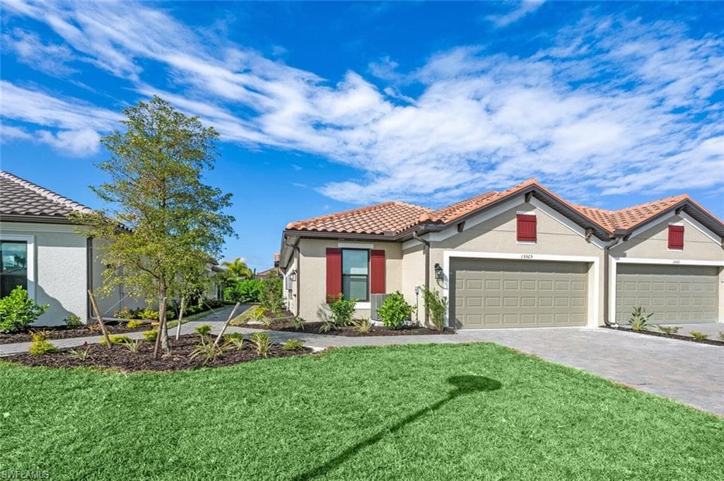 15525 Vittorio ST NAPLES, FL 34114
