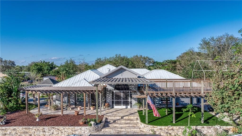 3935 70th AVE NE NAPLES, FL 34120