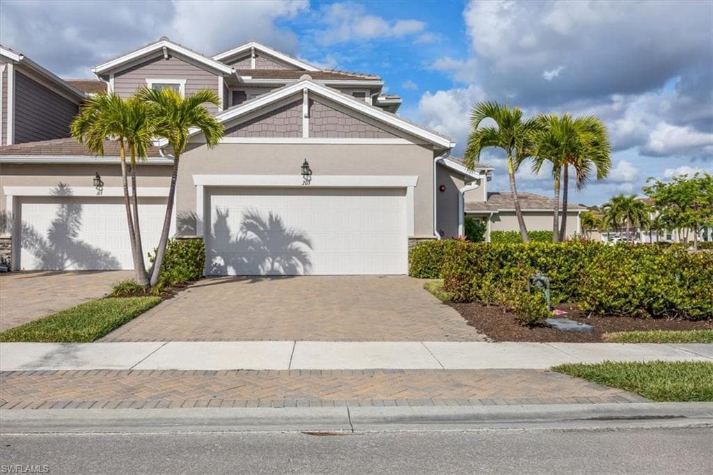 4687 Arboretum CIR 203 NAPLES, FL 34112