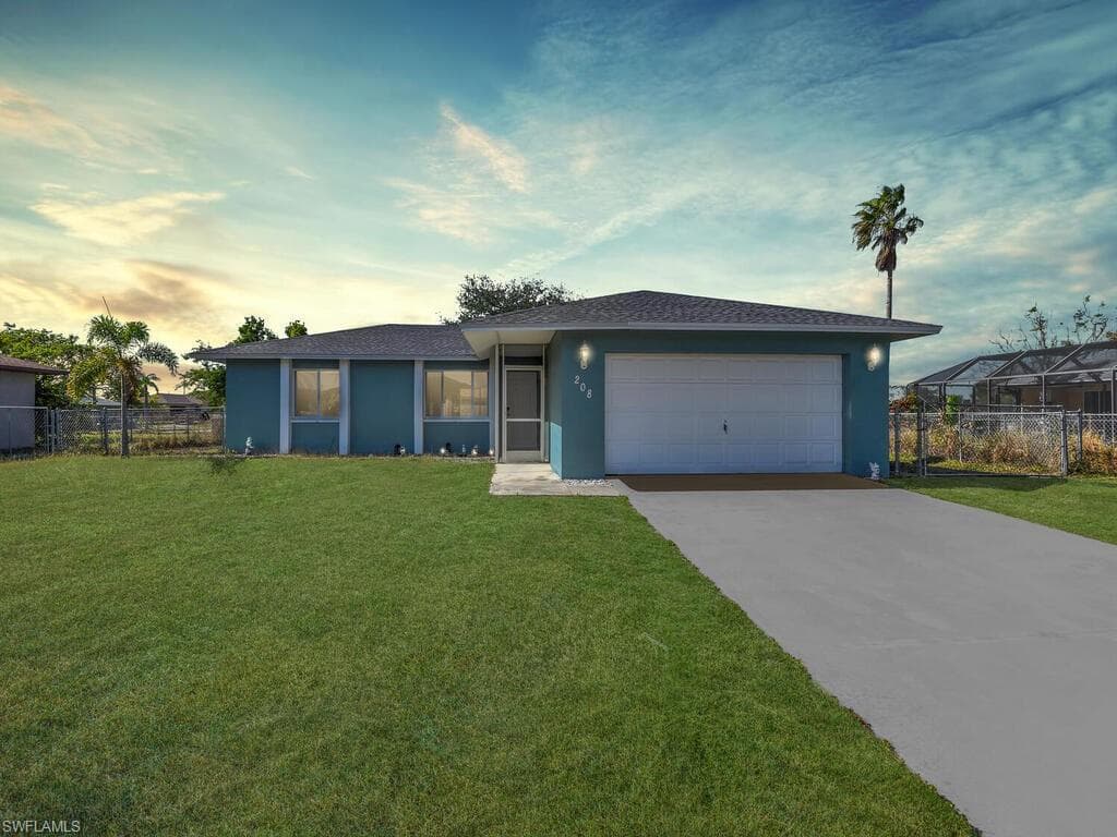 208 SE 4th PL CAPE CORAL, FL 33990