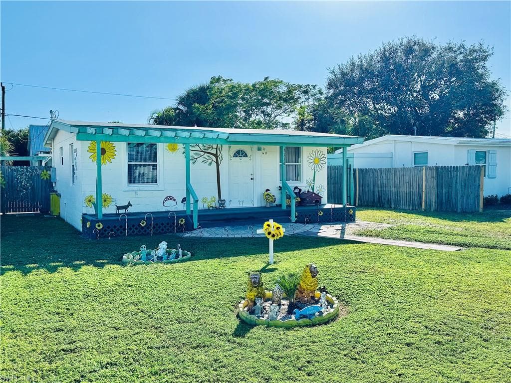 3116 Connecticut AVE NAPLES, FL 34112