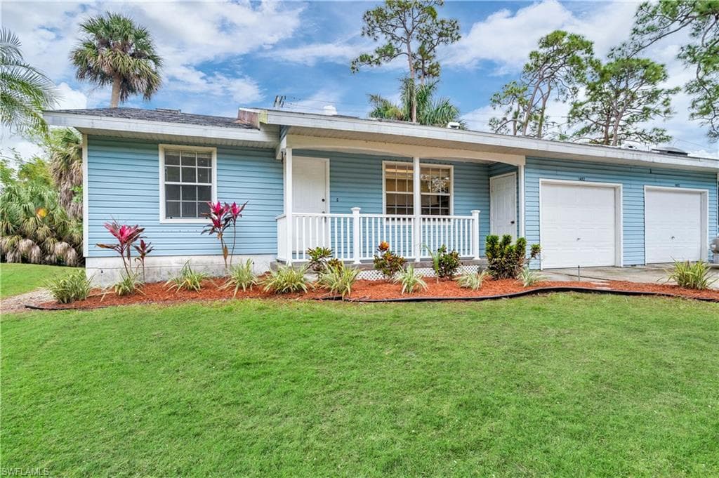 1482 La Petite CT NAPLES, FL 34104