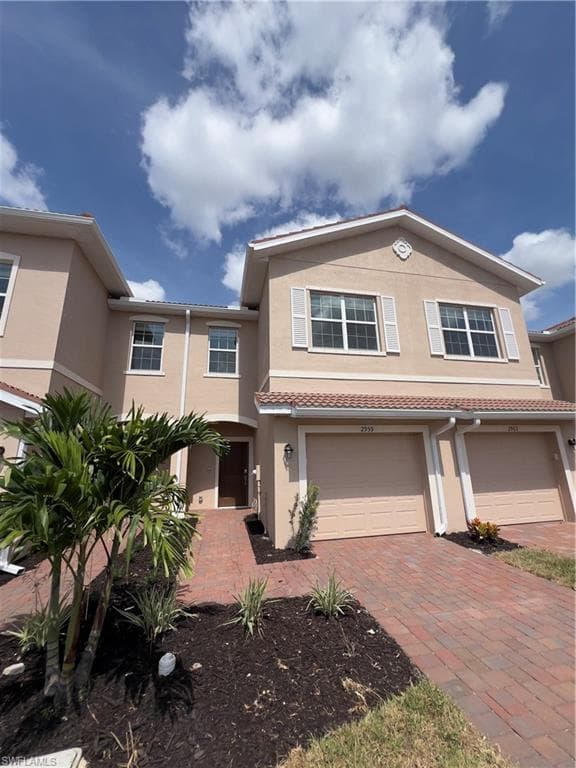 2879 Blossom WAY NAPLES, FL 34120