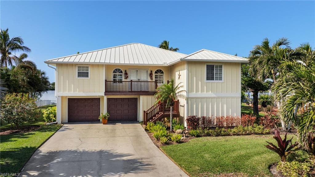 9067 Mockingbird DR SANIBEL, FL 33957