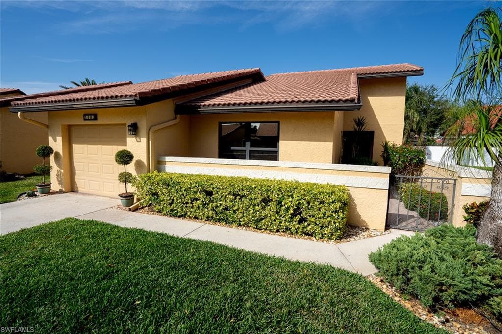 5402 Ashton CIR FORT MYERS, FL 33907
