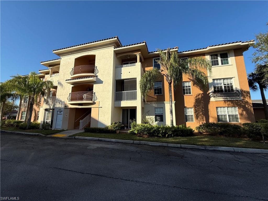 2913 Tuscan DR 204 CAPE CORAL, FL 33909