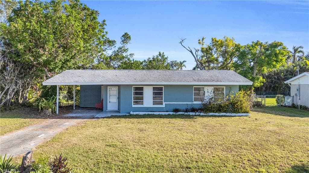 5211 Tower DR CAPE CORAL, FL 33904