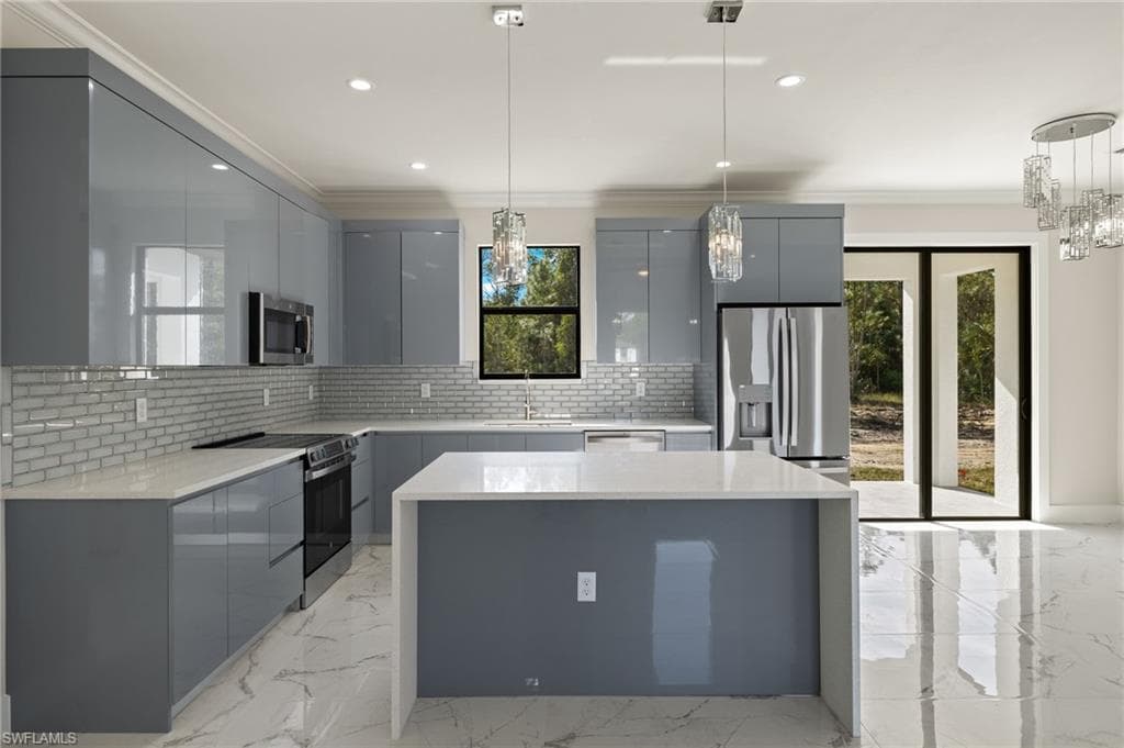 3514 50TH AVE NE NAPLES, FL 34120