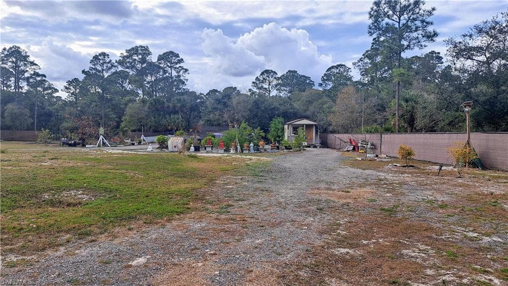 Undisclosed Address ST CLEWISTON, FL 33440