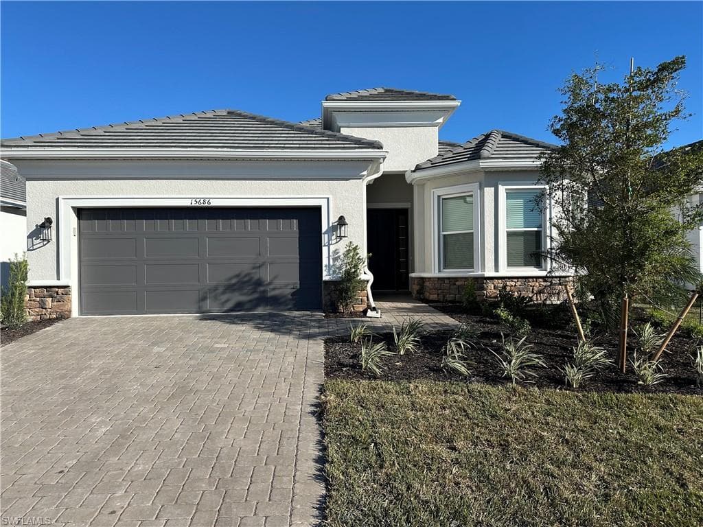 15686 Triesta LN NAPLES, FL 34114