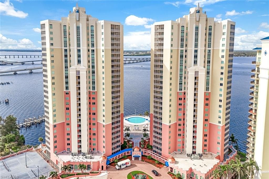 2745 1st ST 2106 FORT MYERS, FL 33916