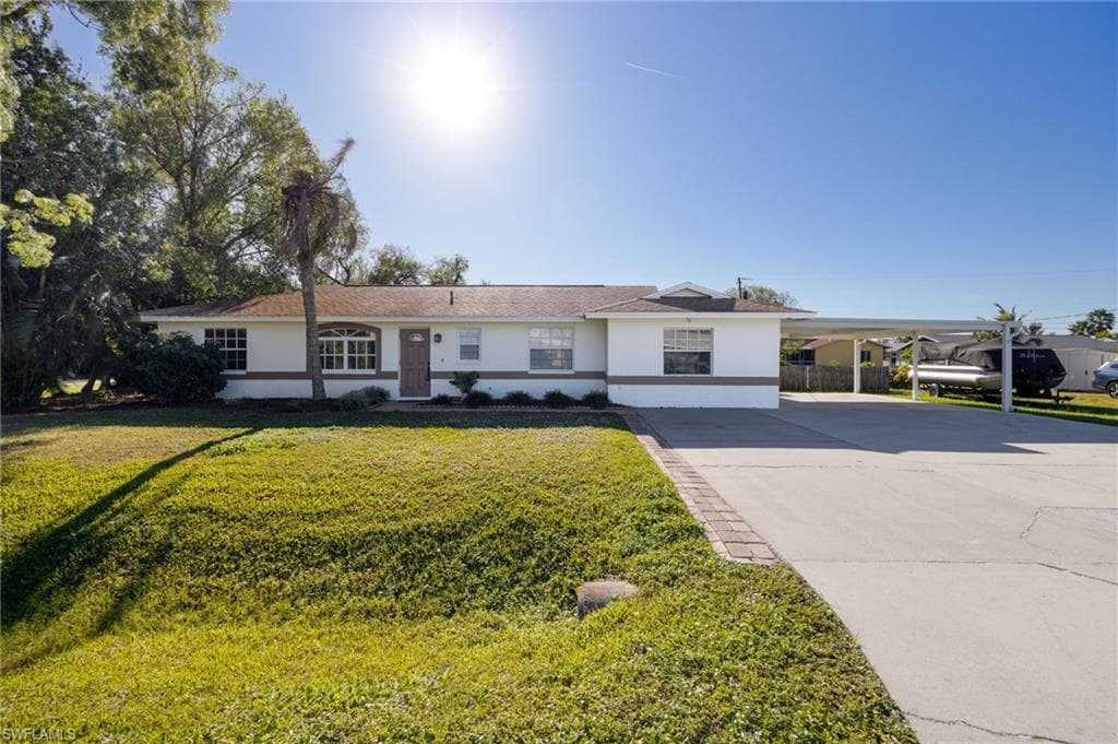 19168 Dogwood RD FORT MYERS, FL 33967