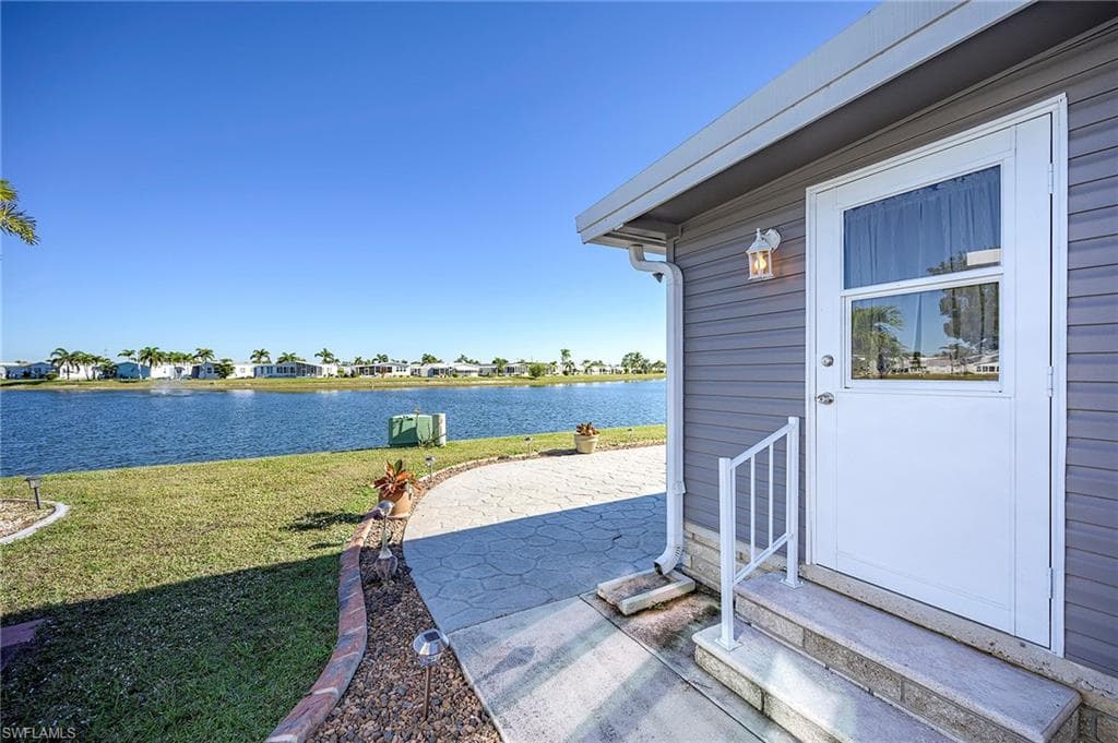 323 Sunshine AVE NORTH FORT MYERS, FL 33903