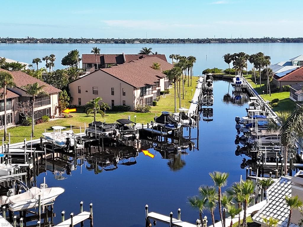 15489 Admiralty CIR 4 NORTH FORT MYERS, FL 33917