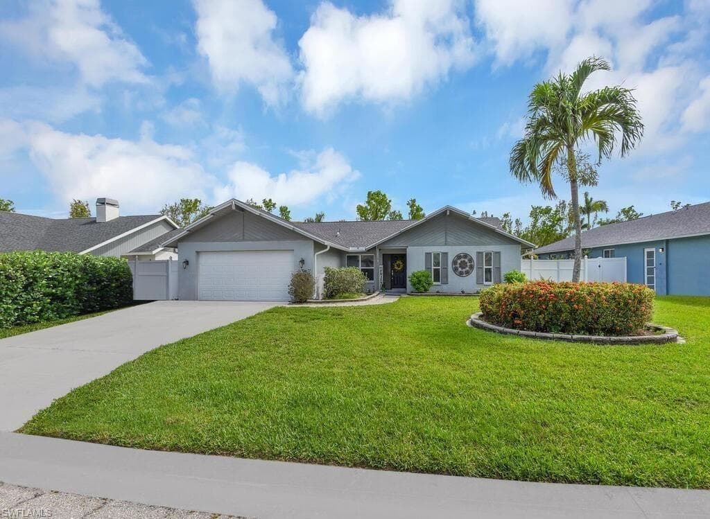615 Astarias CIR FORT MYERS, FL 33919