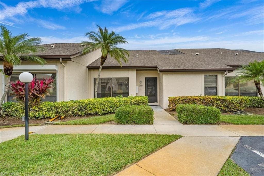 209 Deerwood CIR 11-5 NAPLES, FL 34113