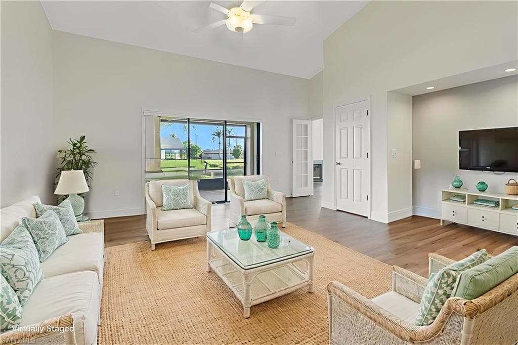 2110 SE 10th TER CAPE CORAL, FL 33990